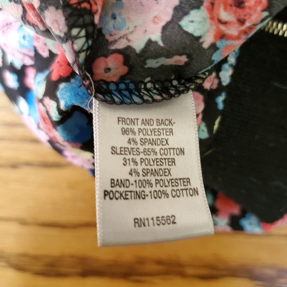 D-signed Disney girls large jacket. - Picture 5 of 6